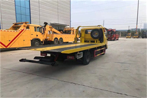 昆都仑非事故拖车